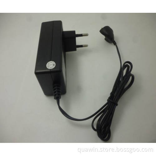 Li-ion or Lithium Polymer Battery Charger (8.4V 2A)